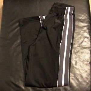 Athletic pants